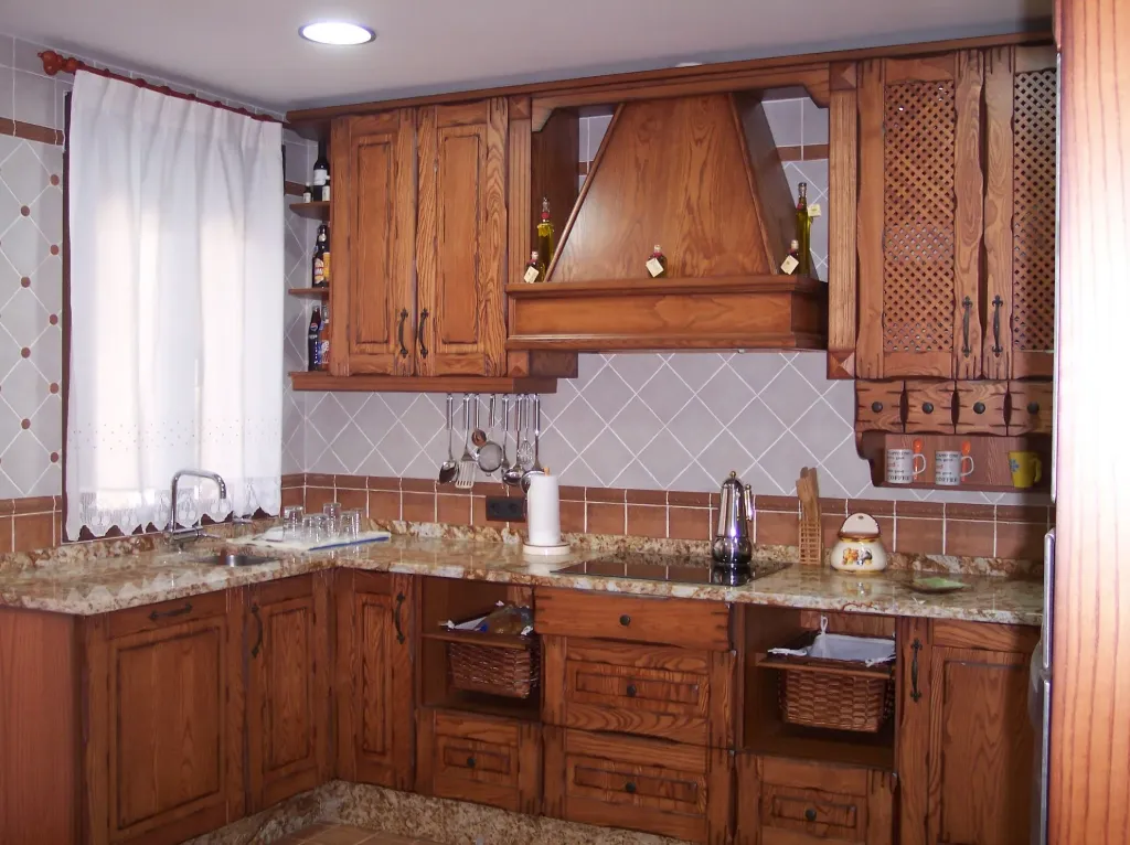 Cocina en roble tintado